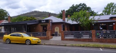 Mount Macedon Hotel