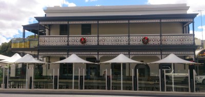 Kingsford Hotel