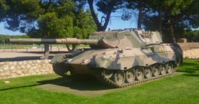 Two Wells Leopard Tank