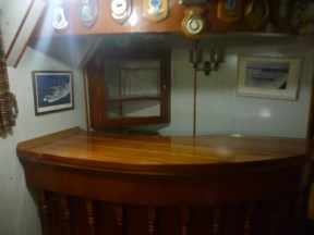 Diamantina - Crew Bar