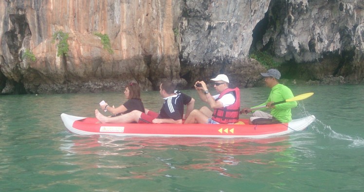 Canoeing Hong Island
