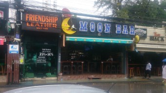 Moon Bar