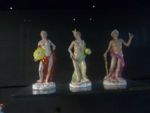Figurines