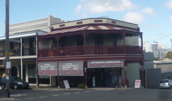 (pic - Story) Balmain - Corner Store