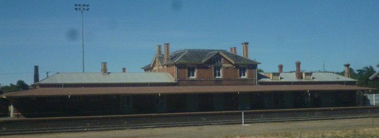 (pic - Story) Overland - Stawell Station 04