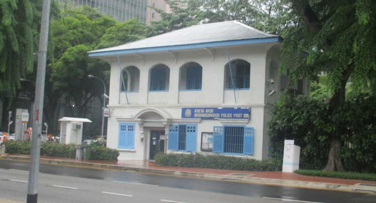 pic-story-singapore-2016-police-station