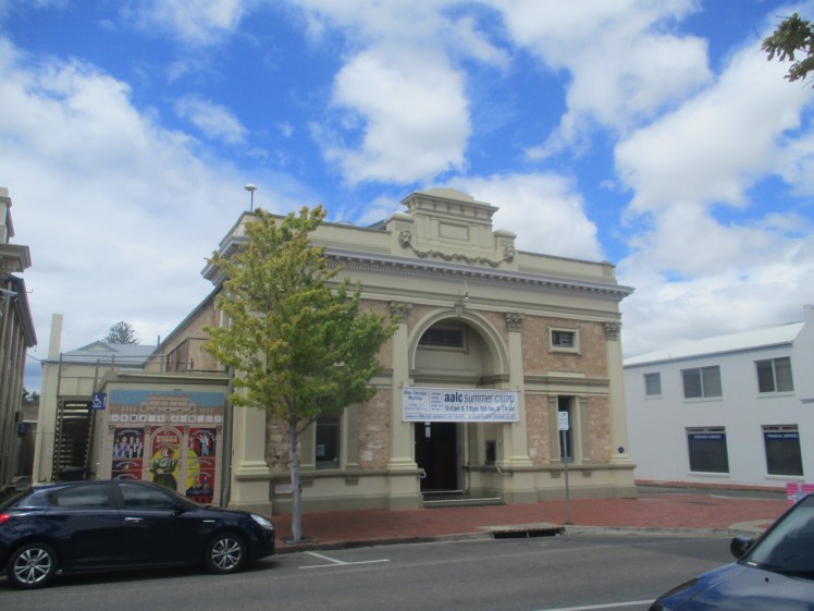 pic-story-victor-town-hall