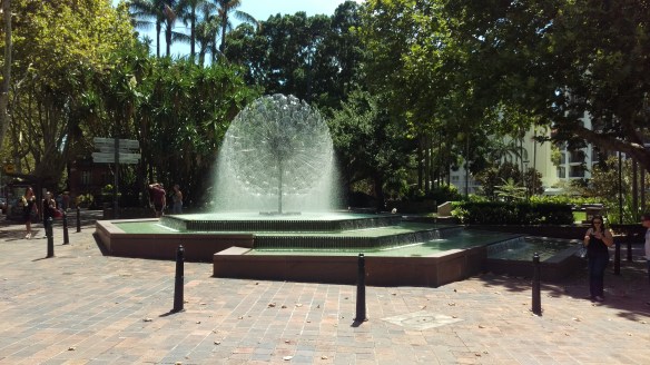 (pic - Story) Kings Cross - Fountain