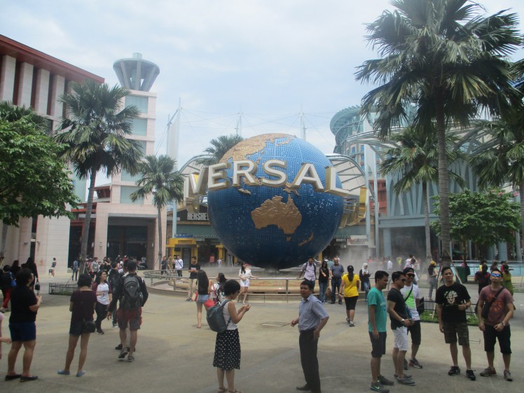(pic - Story) Sentosa - Universal Entrance