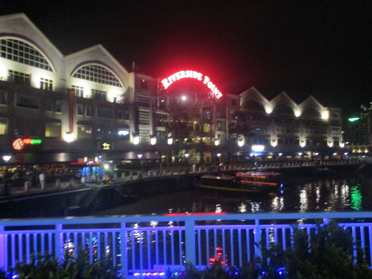 (pic - Story) Clarke Quay - Riverside Plaza