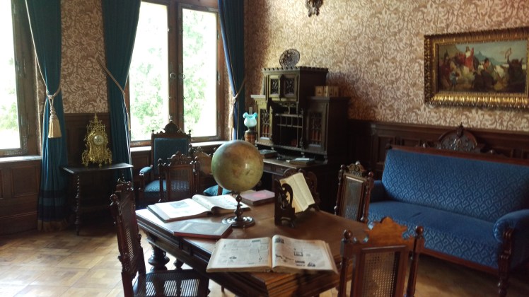 (pic - Story) Dragon Mountain - Palace Room