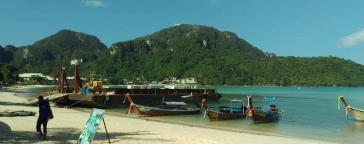 (pic - Story) Phi Phi - Title