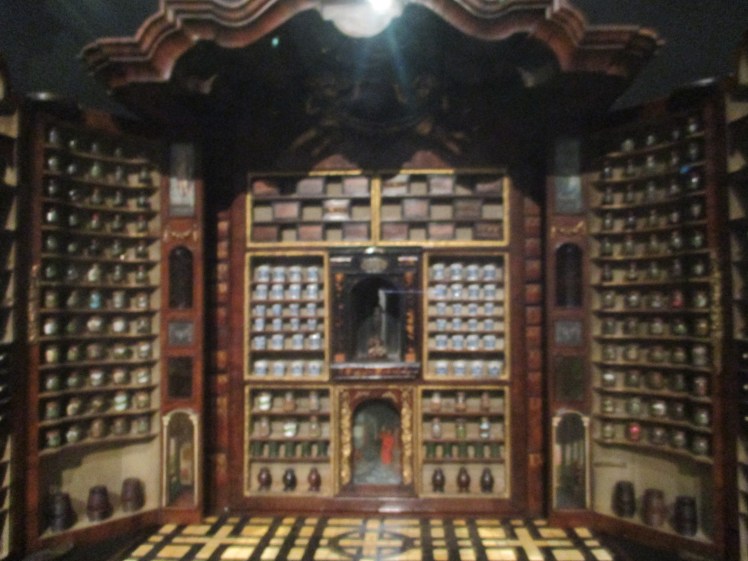 (pic - story) rijksmuseum - collectors cabinet